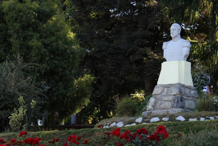 San Martin Square in Villa La Angostura