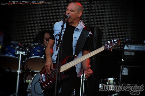 Joey Vera from Armored Saint live in Clisson