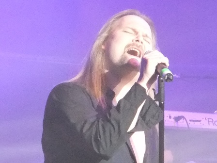 Jørn Lande singing with Avantasia in Fulda, Germany