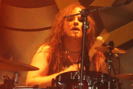 Eric Young on drums with Crashdïet, live at the Alhambra in Paris