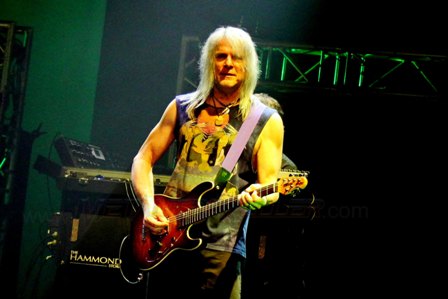 Steve Morse from Deep Purple live in France