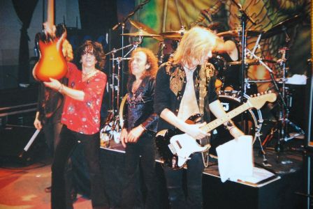 Jimmy Bain, Ronnie James Dio, Doug Aldich and Simon Wright: Dio live at Le Divan Du Monde in Paris