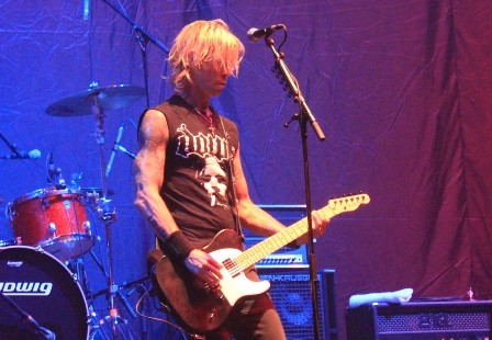 Duff McKagan with his Fender Telecaster