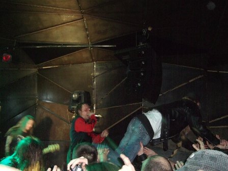 Stage Diving - Entombed live in Paris 2008