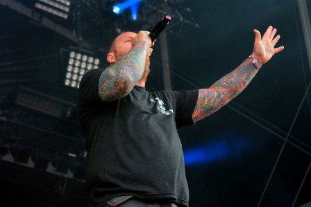 Hellfest Open Air - Rob Dukes singing with Exodus