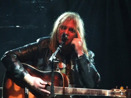 Andi Deris playing Foreven And One - Helloween live in Oberhausen