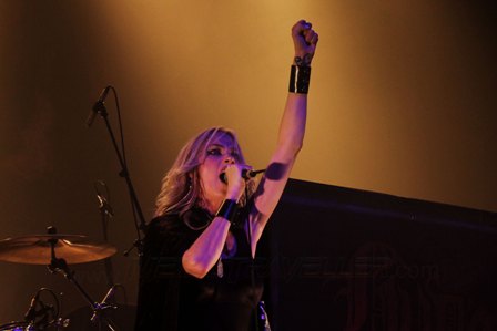 Huntress live in Paris, at La Cigale