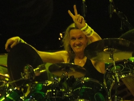 Nicko McBrain on drums - Iron Maiden live in Paris