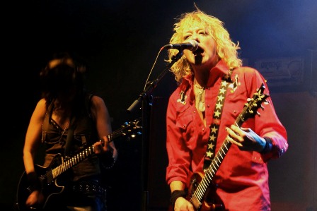 James Kotttak and Stephanie Smith live in Paris