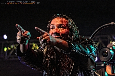 Elkin Ramírez thanks the crowds of Medellín