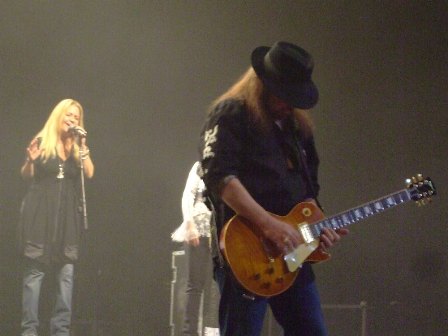 Gary Rossington from Lynyrd Skynyrd, with Dale Krantz-Rossington and Carol Chase on backing vocals 