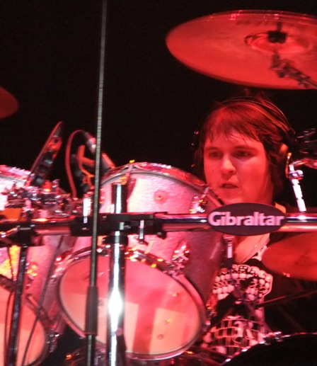 Дмитрий Завидов playing drums with Sergey Mavrin live in Moscow