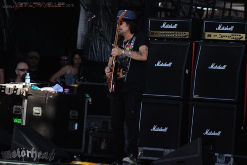 Phil Campbell from Motörhead on stage in Clisson