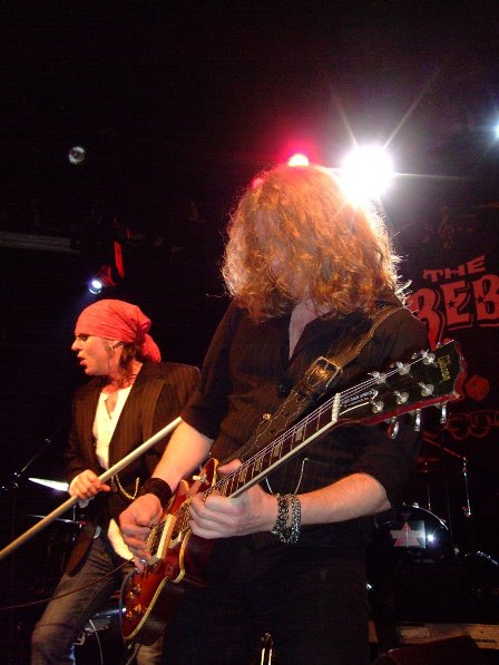 Spike and Guy Griffin from The Quireboys live in Paris 2009