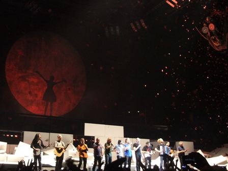 Roger Waters and his band live in Paris France