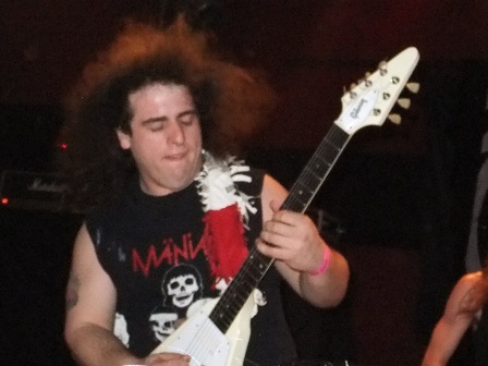 Sir Shred on guitars - Skull Fist live in Essen