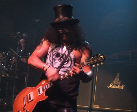 Slash live in Paris