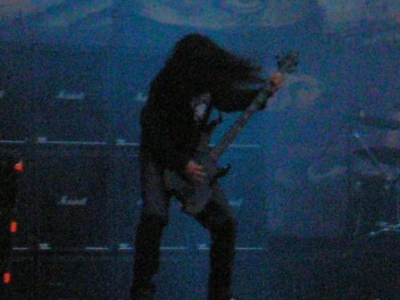 Tom Araya headbanging in Dessel - The Unholly Alliance Tour 2006