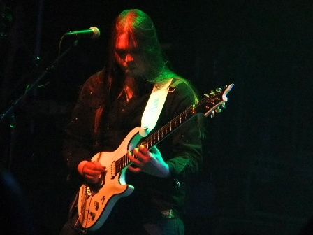 Matias Kupiainen on guitars with Stratovarius