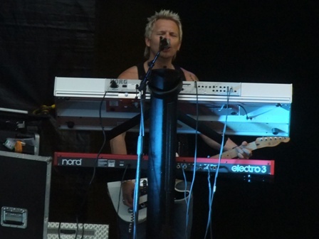 Patrick Appelgren on keyboards and guitars - Treat live at the Bang Your Head