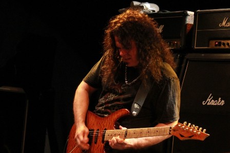 Vinnie Moore on guitars - U.F.O. live in Vauréal, near Paris, at Le Forum