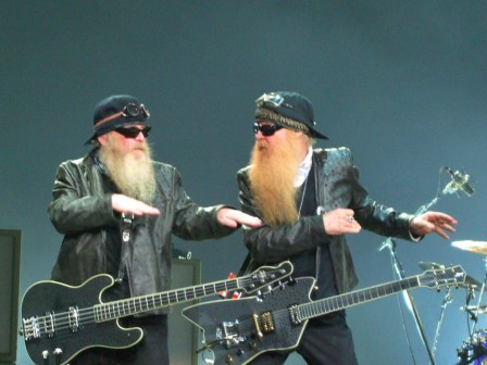 ZZ Top dancing in Paris